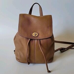 Coach Park Backpack Purse Camel Tan Pebbled Leather Flap Twist Lock F24385